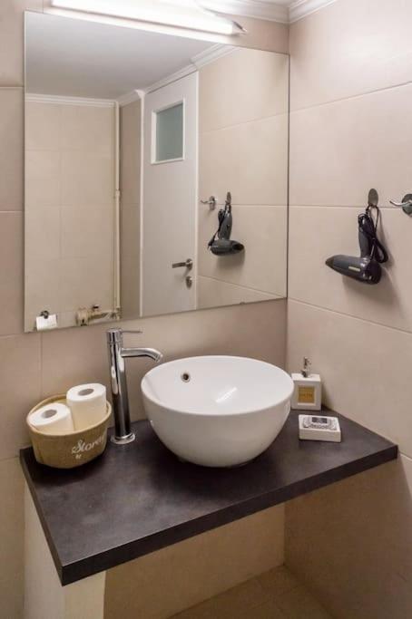 Cozy Airbnb Room In Atena Exterior foto